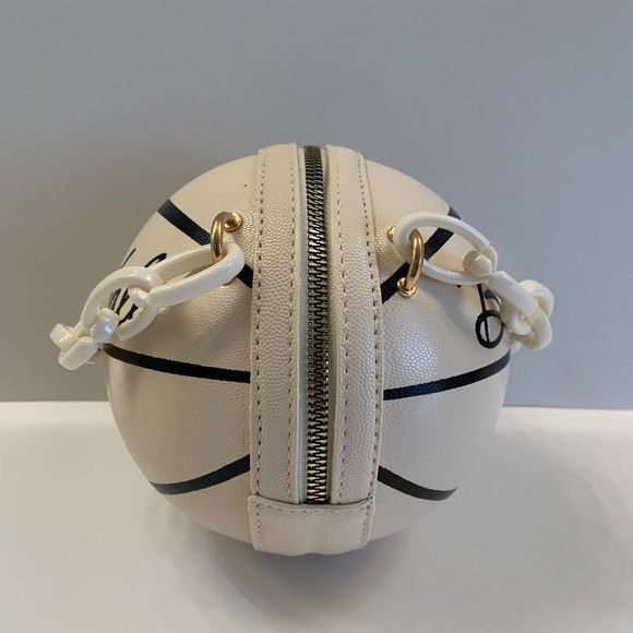 🏀🏀Basketball Shaped Crossbody Handbag Chain Handle -White🏀🏀 - Picture 4 of 10